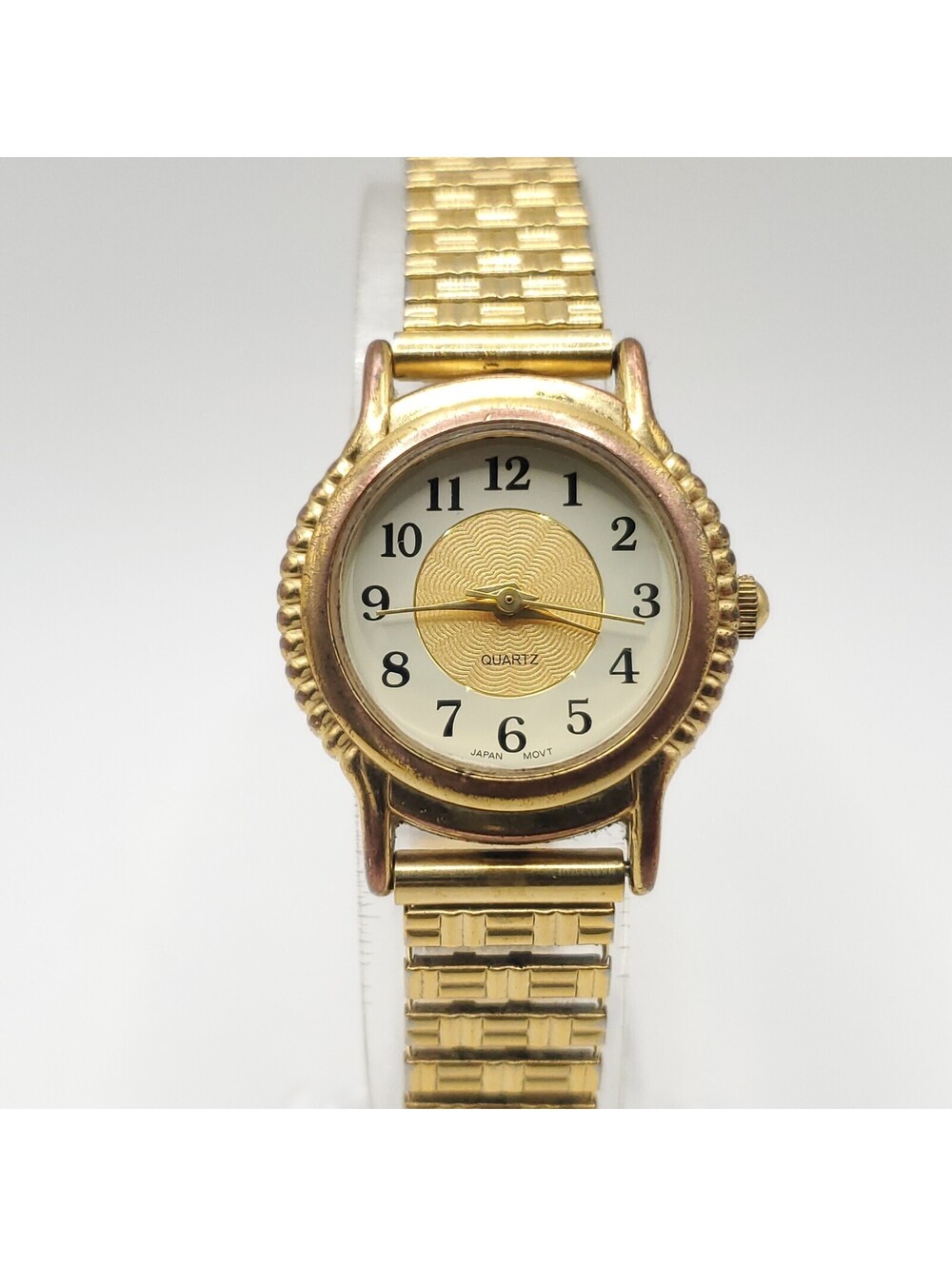 Avon Womens Watch 24mm Gold Tone Stretch Band New Battery
